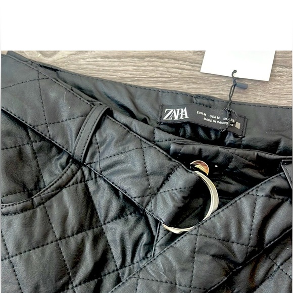NWT Zara Faux Leather Quilted Belted Cropped Pants Size Medium - Picture 10 of 11